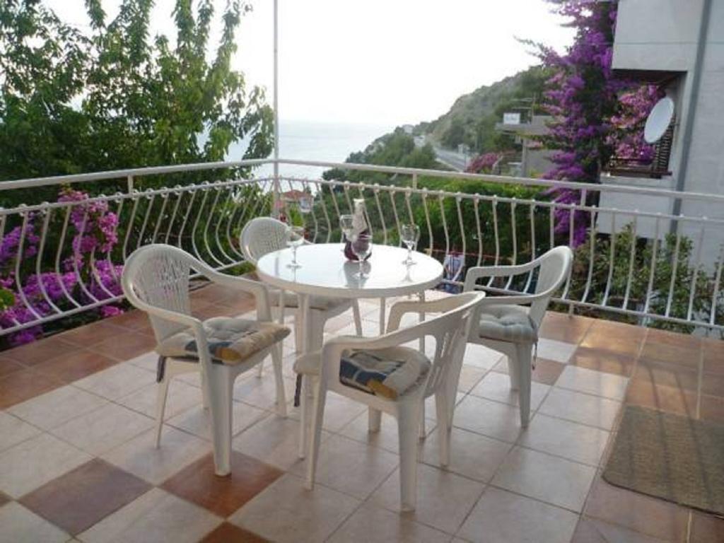 Apartments Coko Omiš Δωμάτιο φωτογραφία