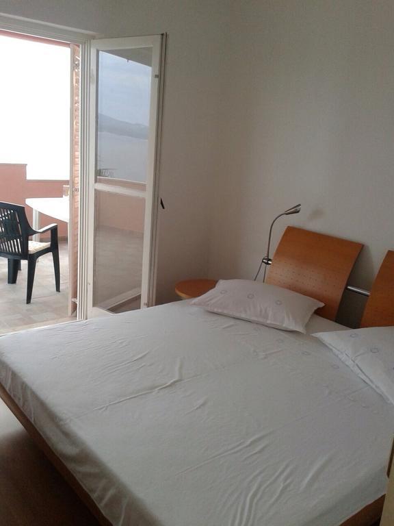 Apartments Coko Omiš Δωμάτιο φωτογραφία