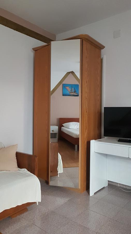 Apartments Coko Omiš Εξωτερικό φωτογραφία