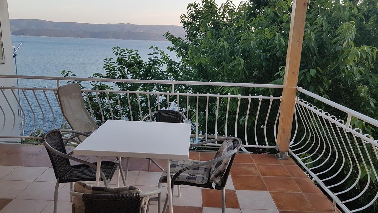 Apartments Coko Omiš Εξωτερικό φωτογραφία